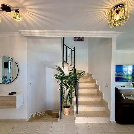 Adassa - Exclusive In El Madronal Feriehus