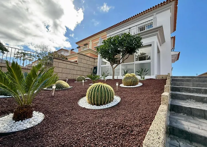 Adassa - Exclusive In El Madronal *