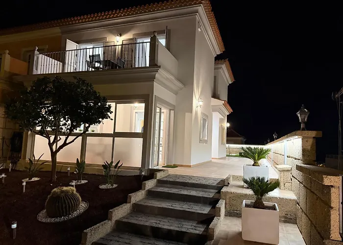 Adassa - Exclusive In El Madronal Feriehus *